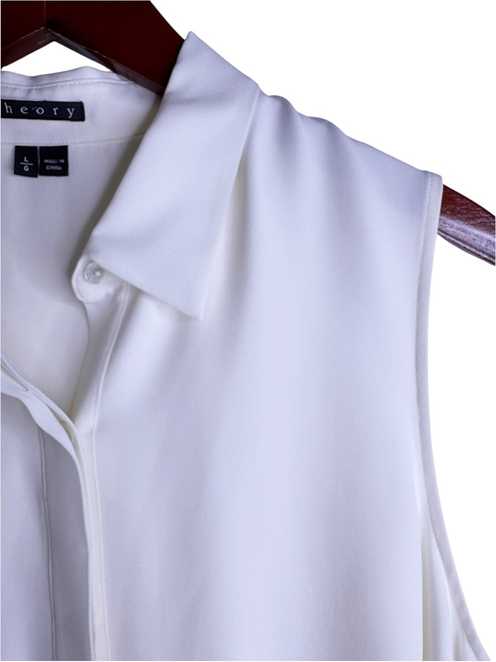THEORY Silk Sleeveless Hidden Button Front Blouse Size Large in Ivory - Picture 4 of 10
